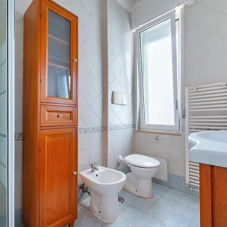 Sea Tower Sea Front - Happy Apartamento